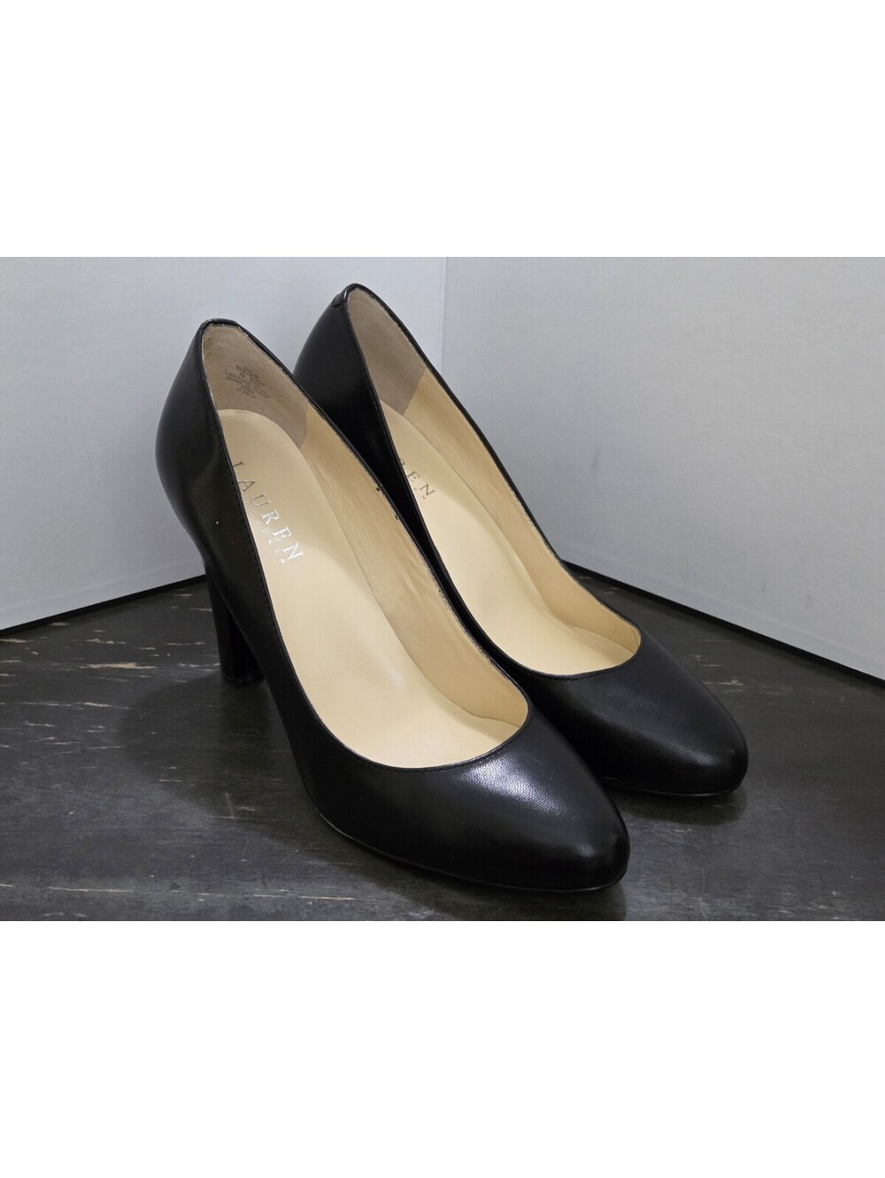 Ralph Lauren Black Leather Classic Pumps Women's Size 6B Block Heel EUC